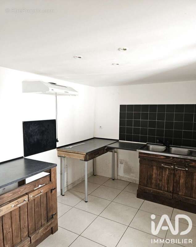Appartement 245 m² à Ales  - photo 6
