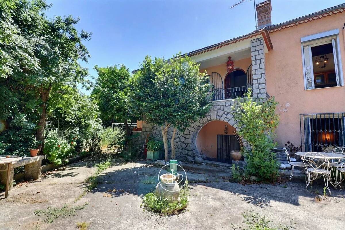 Maison à SARI-D'ORCINO