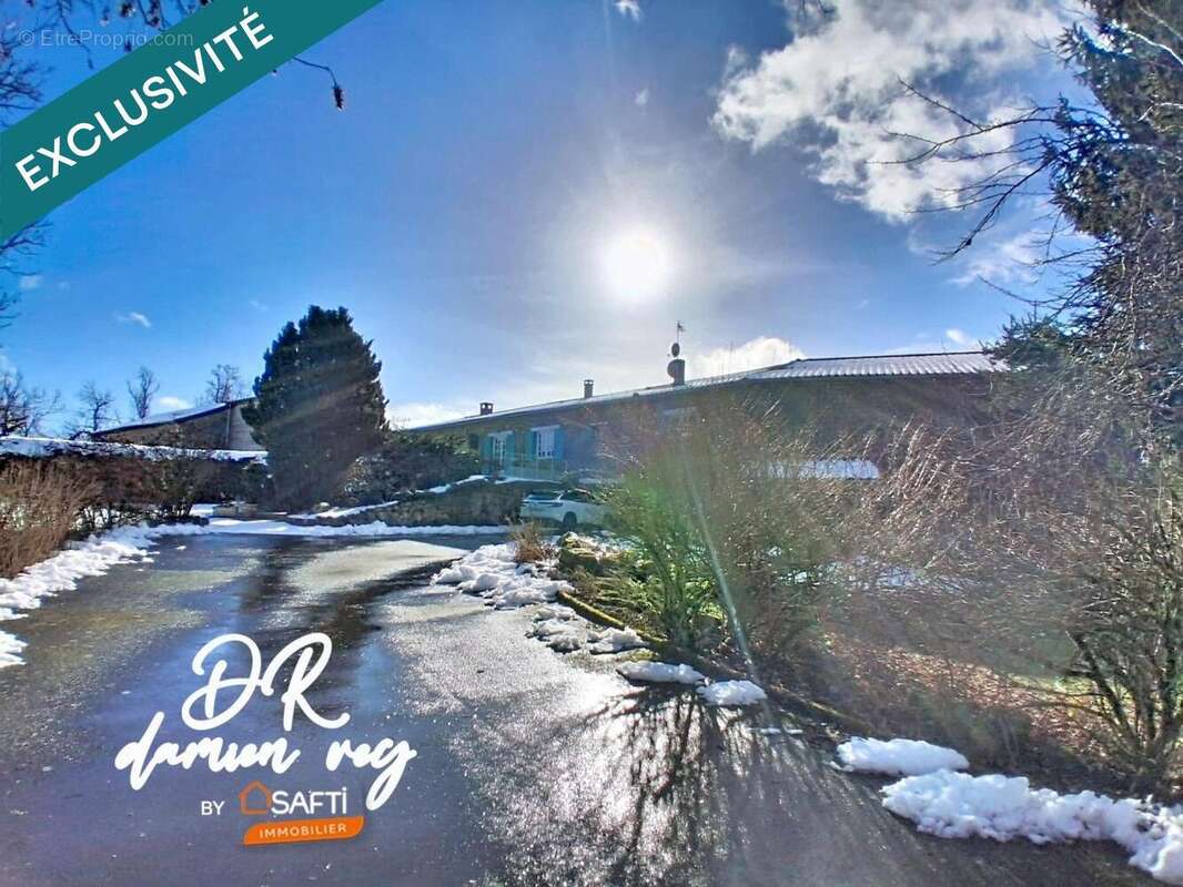 Maison 319 m² à Saint-Romain-Lachalm  - photo 7