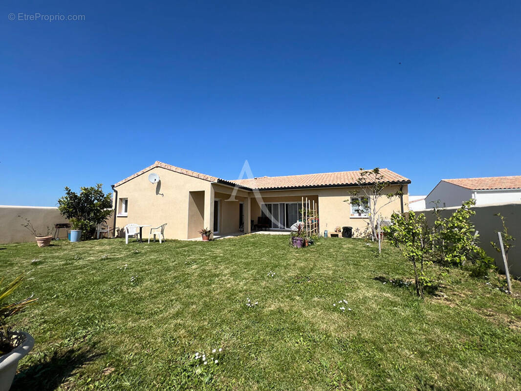 Maison à PORT-DES-BARQUES