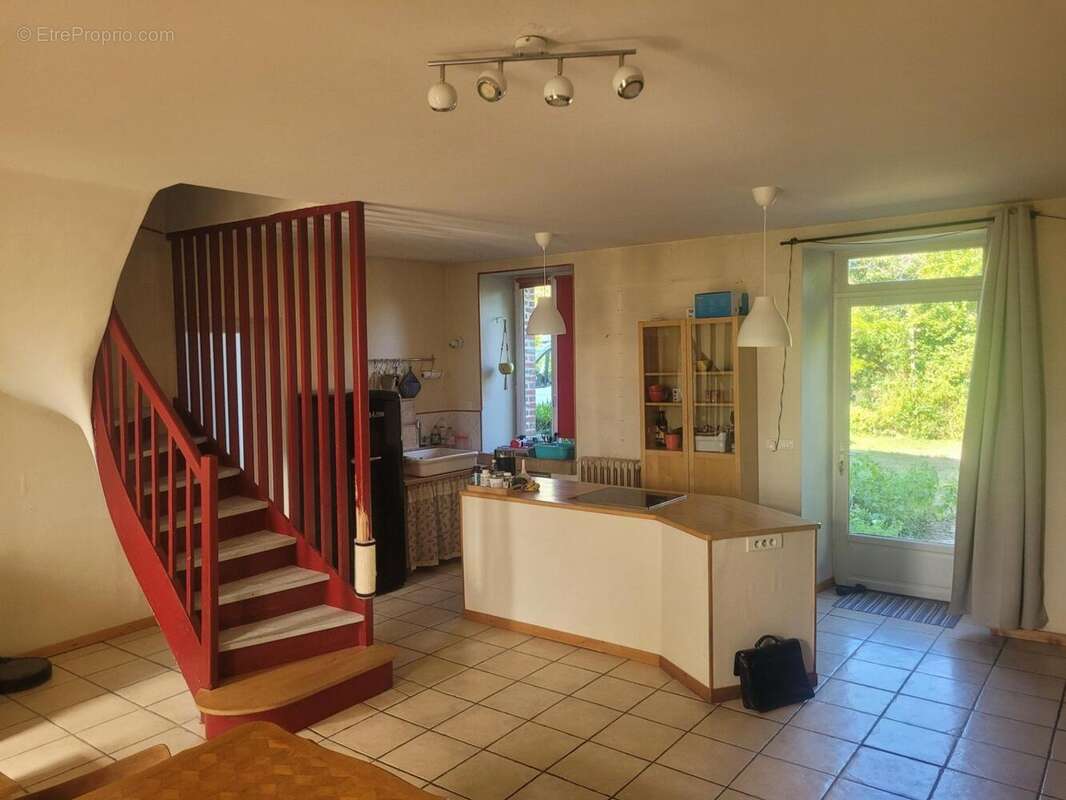 Maison 109 m² à Bazoches-Au-Houlme  - photo 3
