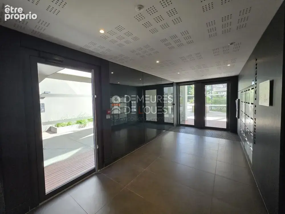 T2 - 42 m2 - 1 chambre - 1 grand balcon sud - 1 parking en sous-sol - photo 7