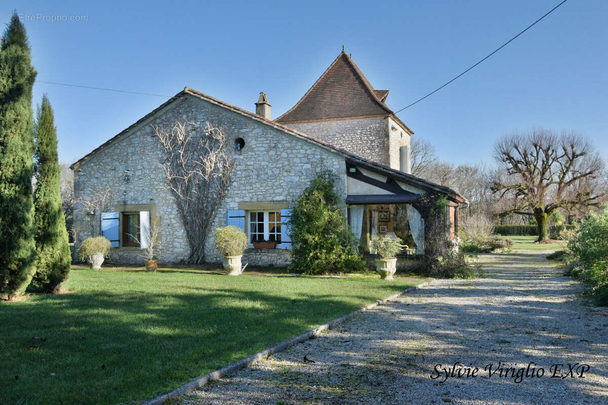 Maison à BEAUMONT-DU-PERIGORD