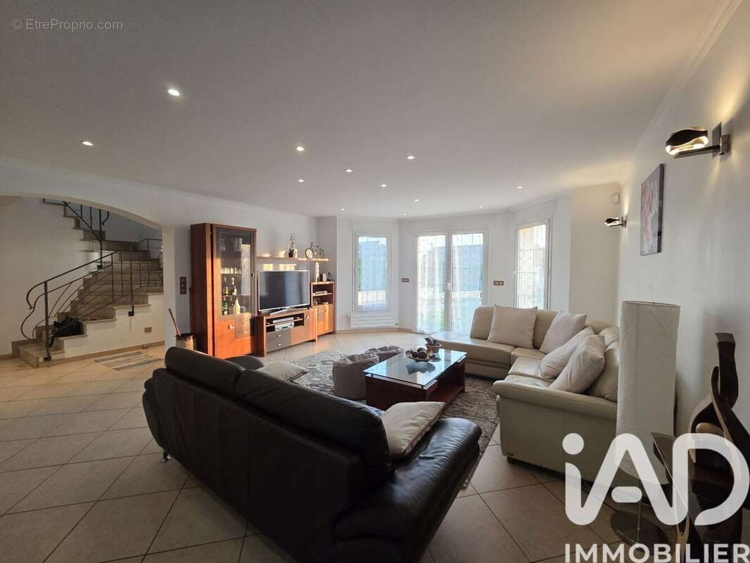 Photo 7 - Maison à ORGERUS