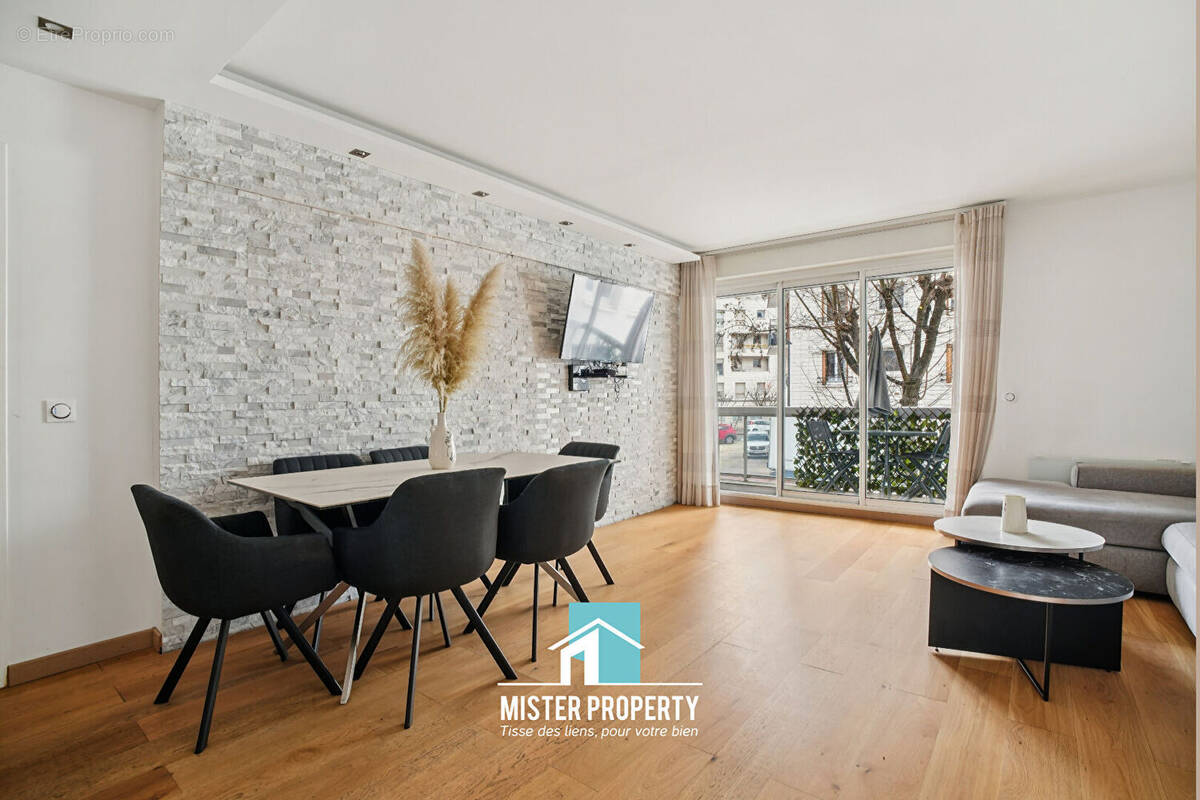 Appartement à LEVALLOIS-PERRET