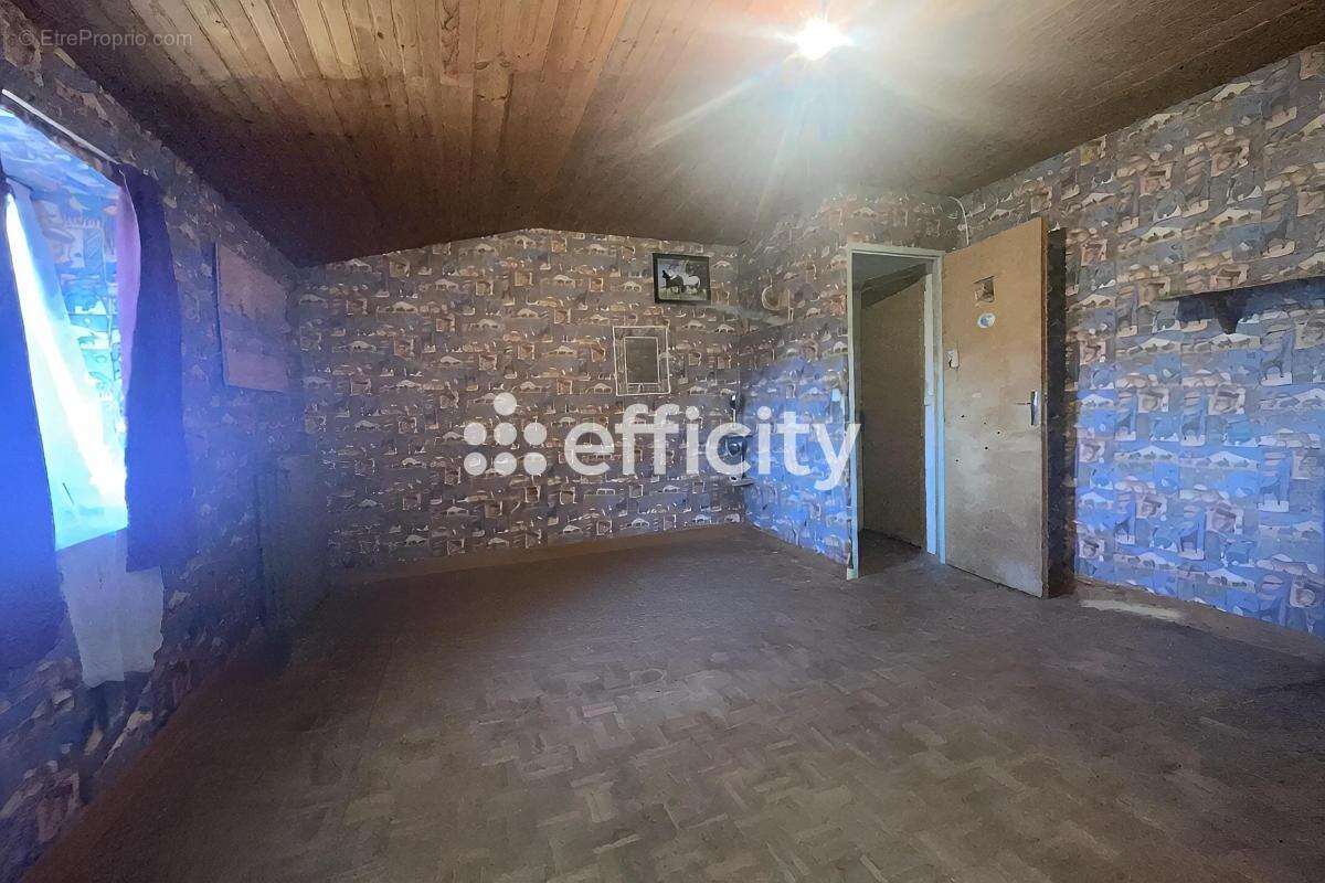 Maison 178 m² à Oradour  - photo 12