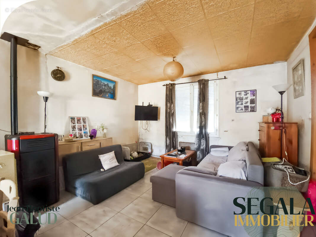 Maison à SAINT-BENOIT-DE-CARMAUX