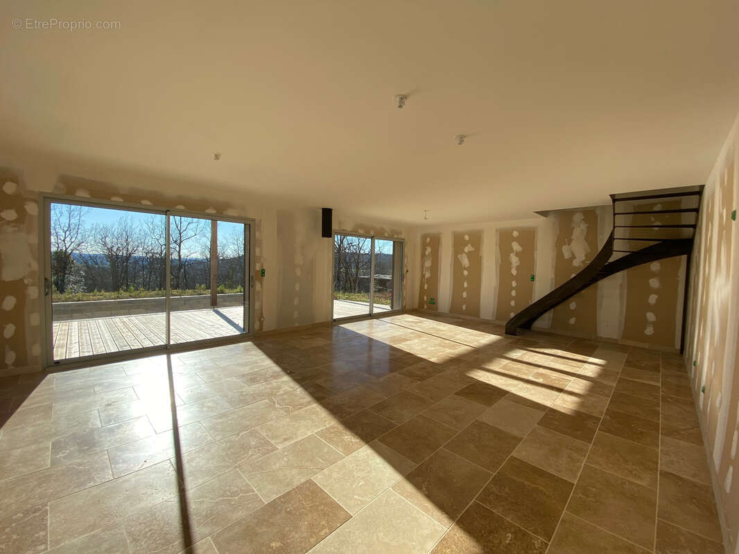 Maison à PUY-L'EVEQUE