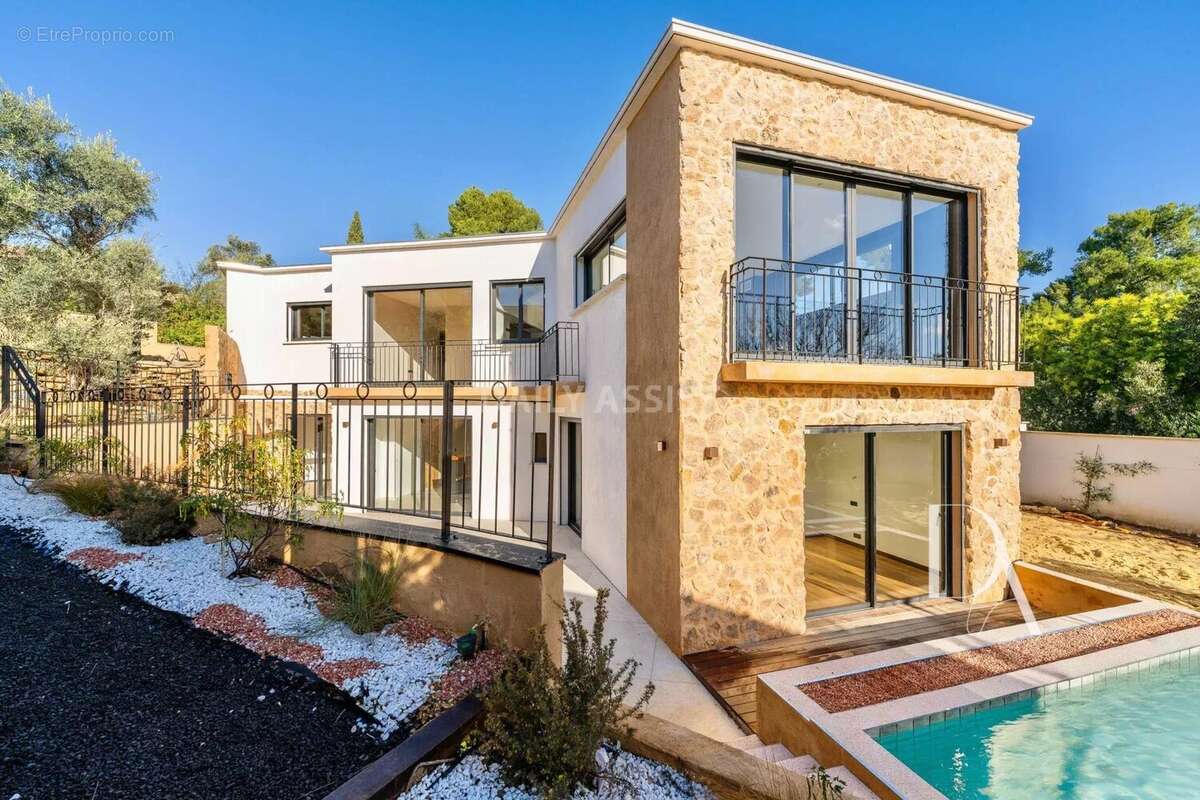 Maison Neuve Vue Dégagée Saint Cyr sur Mer - photo 6