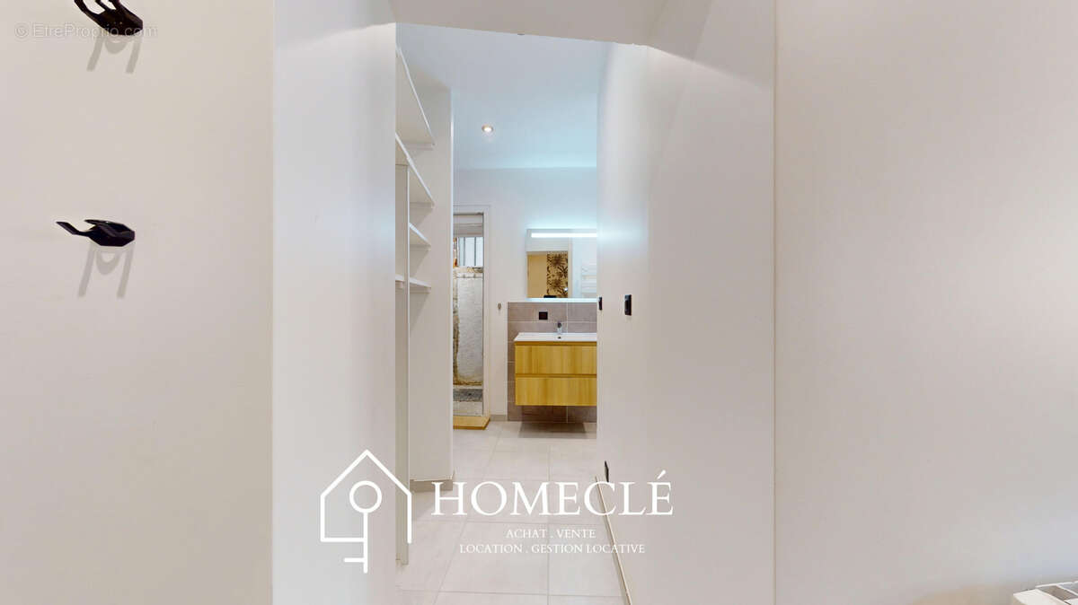 Appartement T1 Bis de 37 m2 - Bully centre-village - Entièrement rénové - photo 8