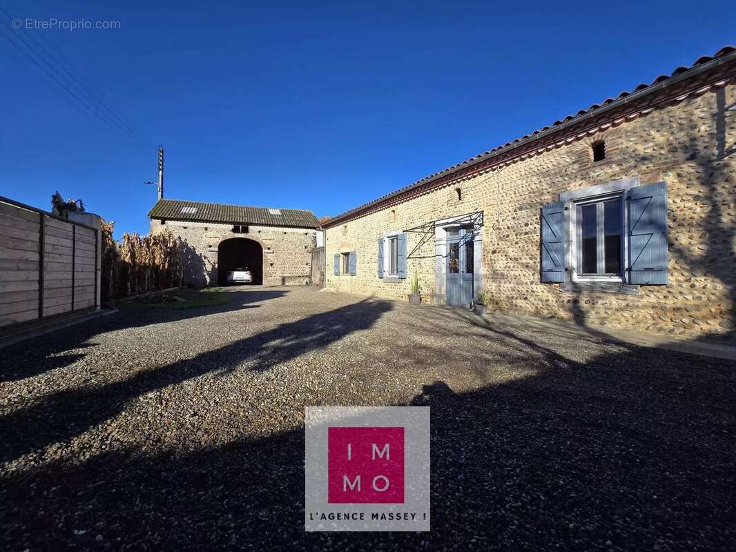 Maison à BAZET