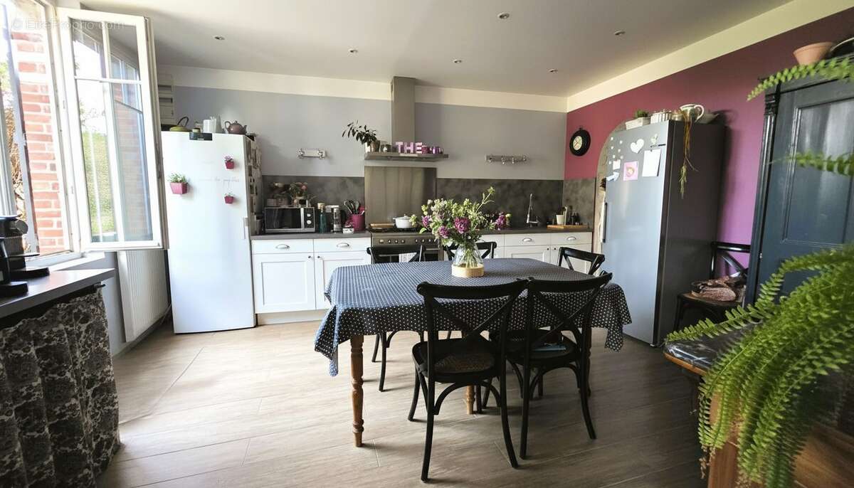 Maison à TRACY-LE-VAL