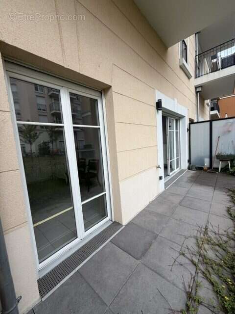 Appartement à LE BLANC-MESNIL