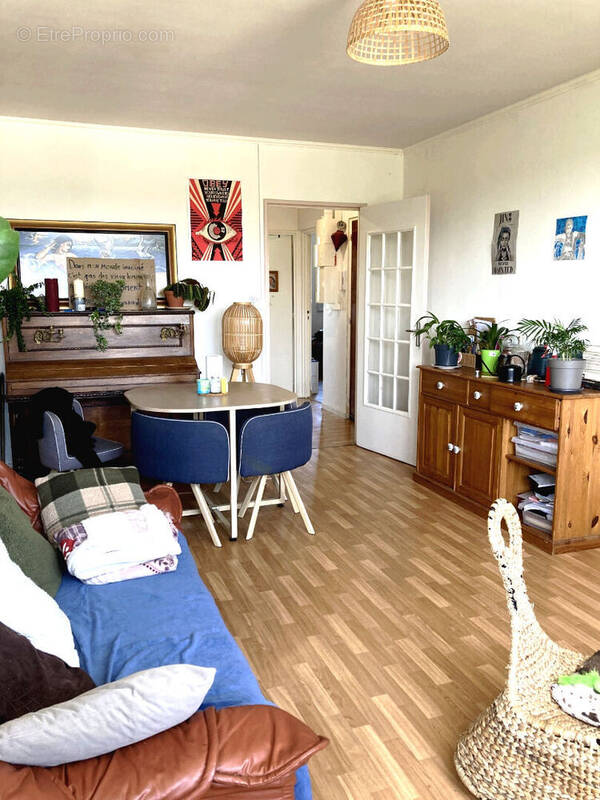 Appartement à ALLONNES
