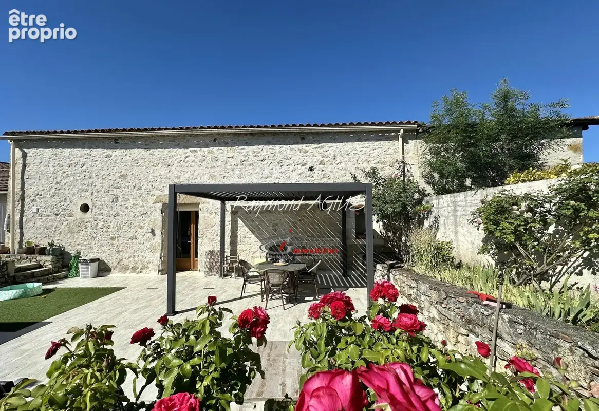Charmante propriété de village rénovée de 7 chambres avec potentiel de revenus - photo 6