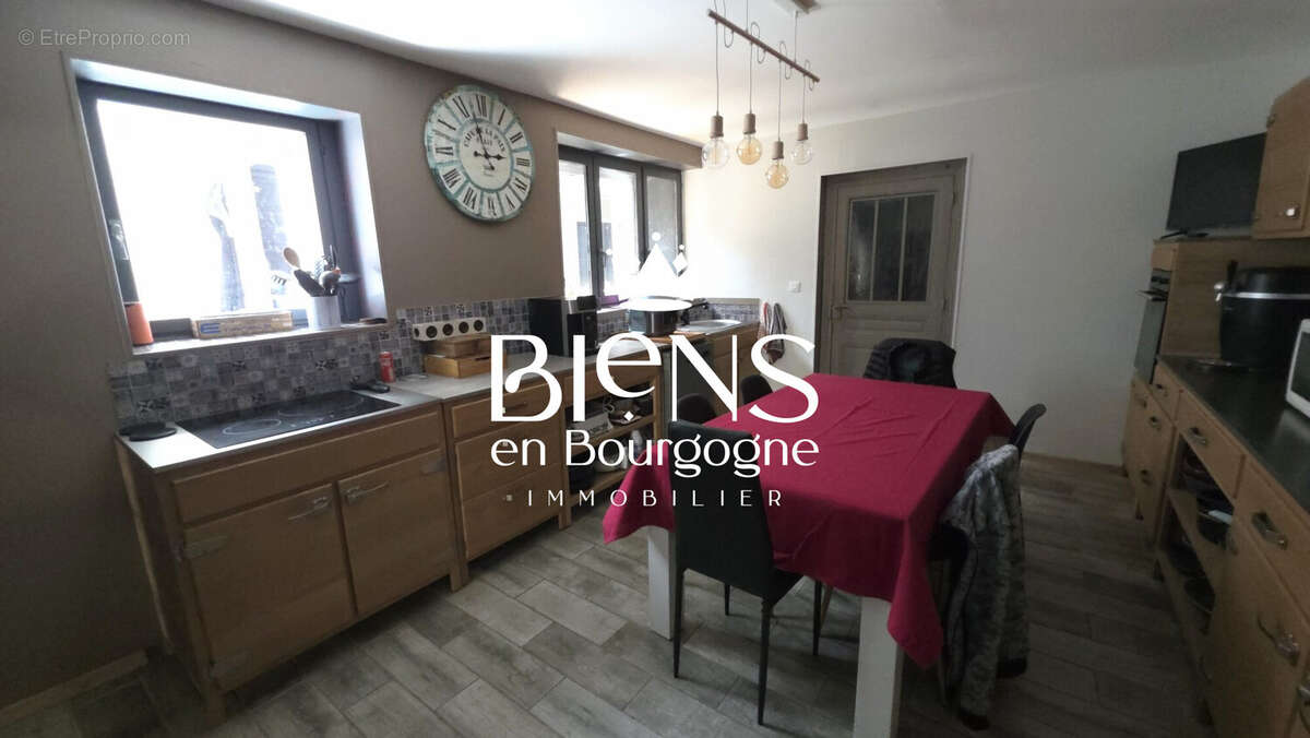 Maison 214 m² à Corcelles-Les-Arts  - photo 6
