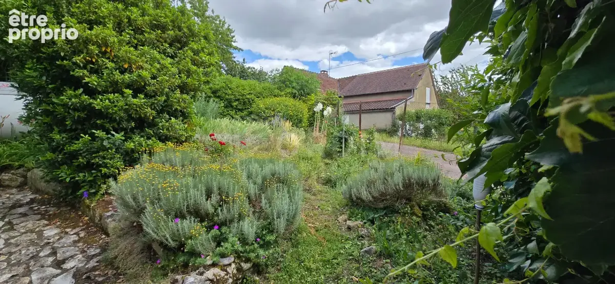 Maison 67m²  + Grandes dépendances - photo 5