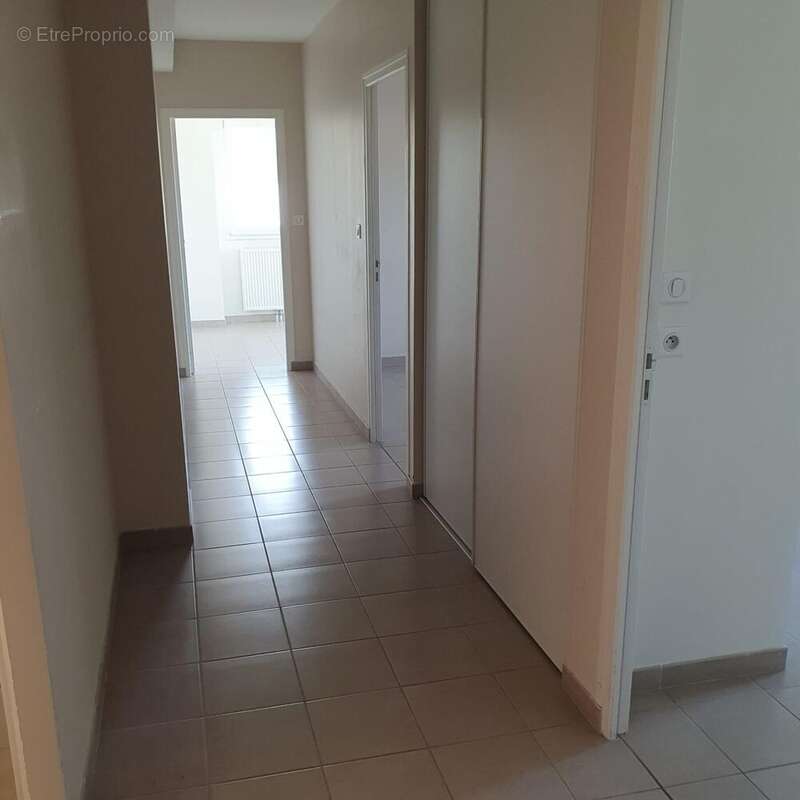 Photo 5 - Appartement à MONTCEAU-LES-MINES