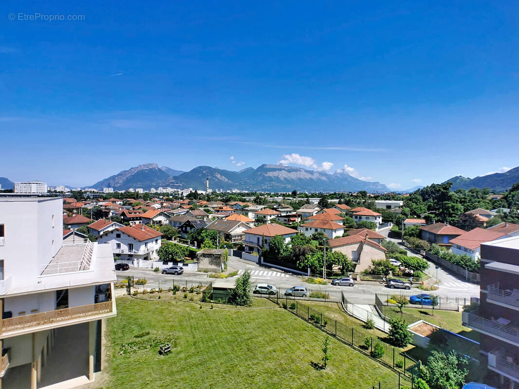Appartement à ECHIROLLES