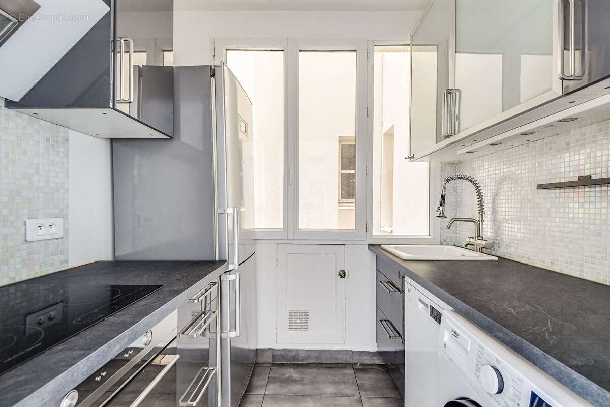 Appartement à PARIS-10E