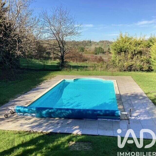Maison 254 m² à Chalais  - photo 5