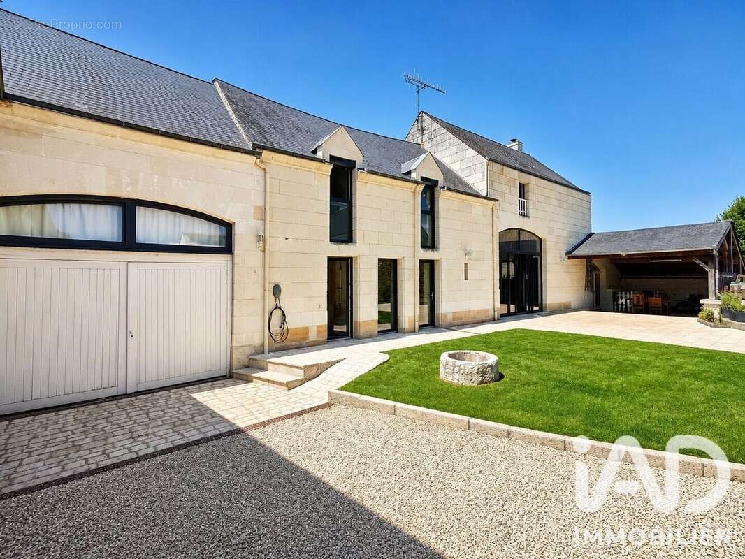 Maison 286 m² à Chinon  - photo 2