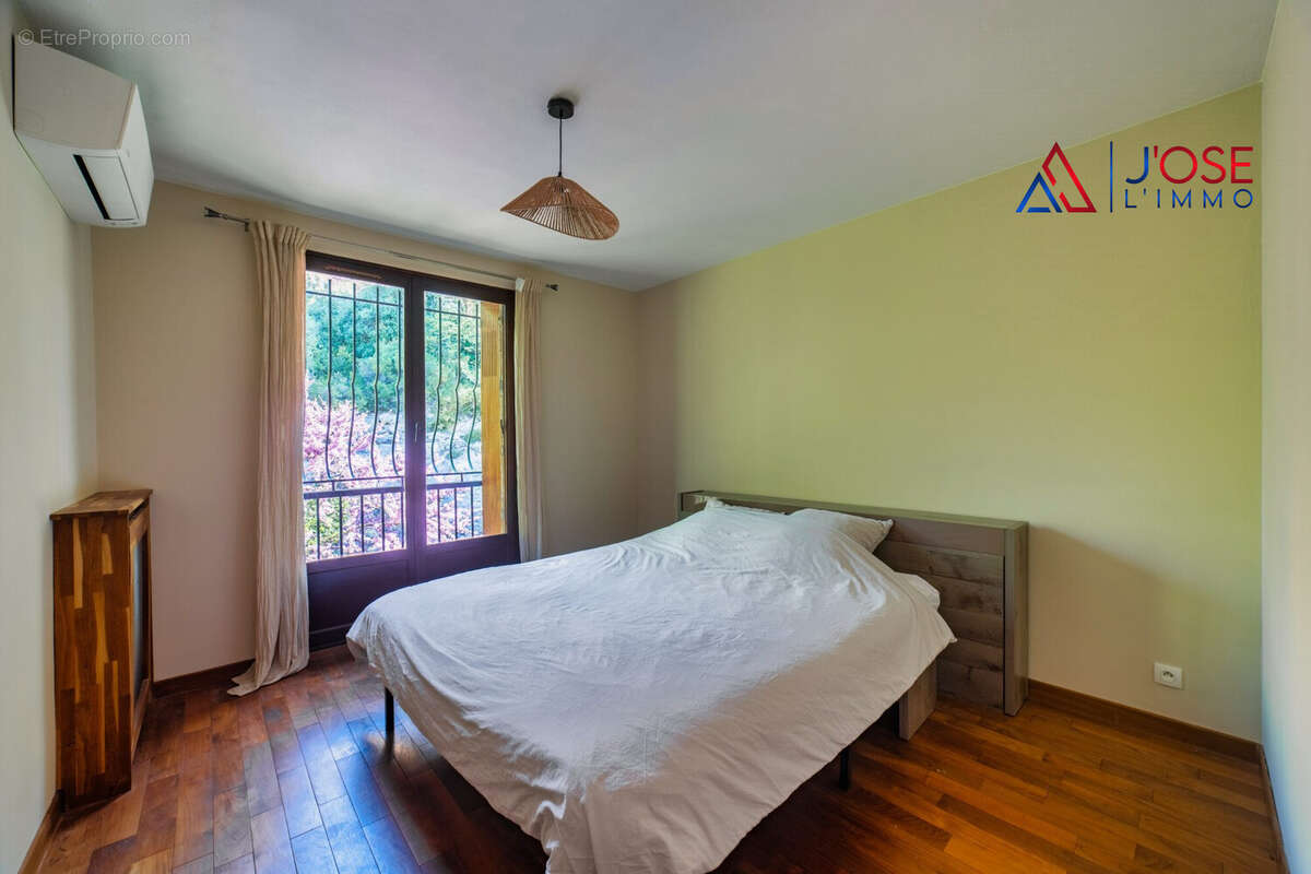 Chambre au calme - Appartement à AIX-EN-PROVENCE