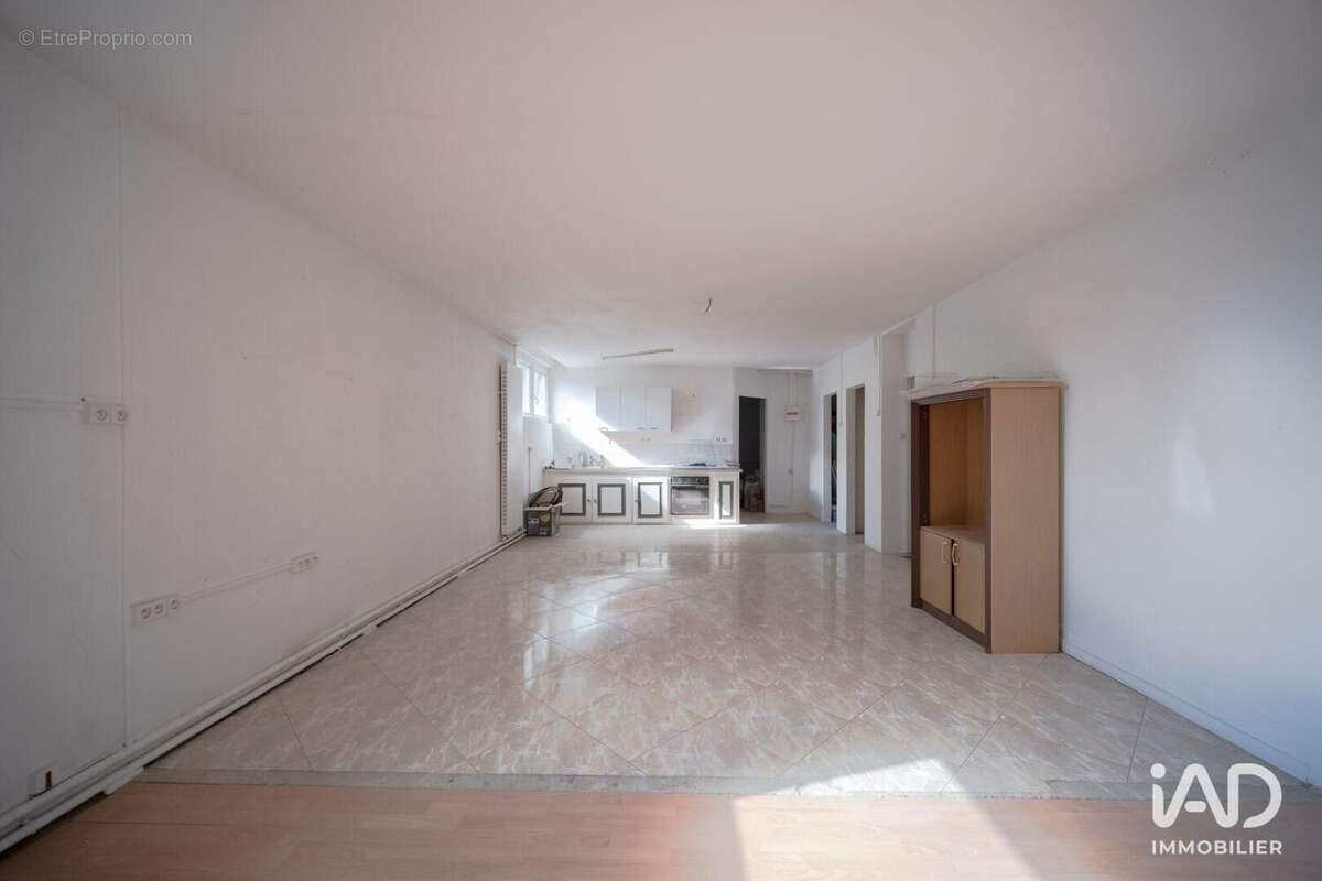 Photo 5 - Commerce à HOMECOURT