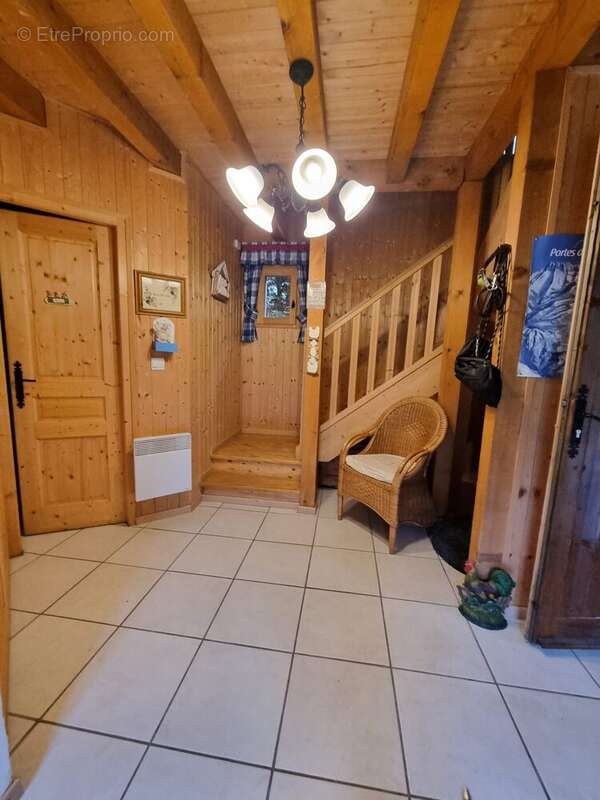 Maison à LA CHAPELLE-D&#039;ABONDANCE