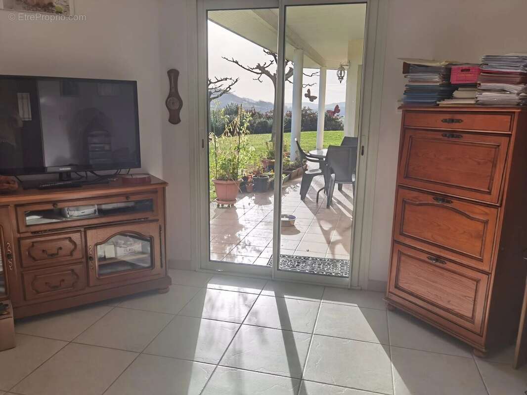 Maison à SAINTE-JULIETTE