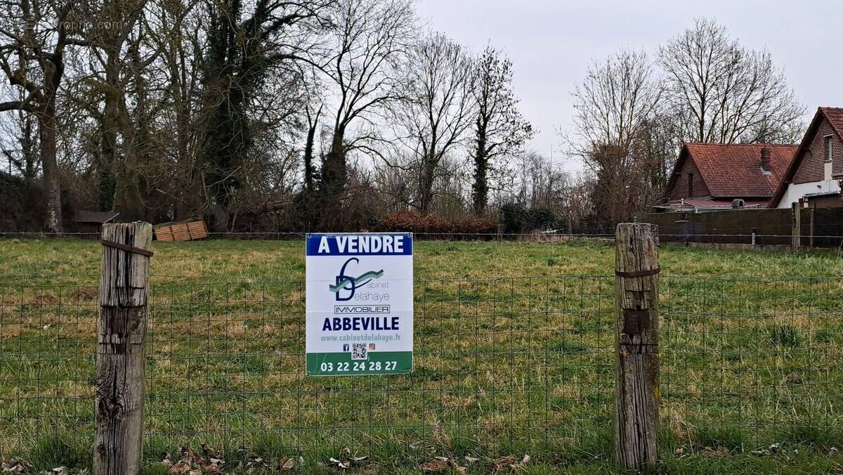 Terrain à CERISY-BULEUX