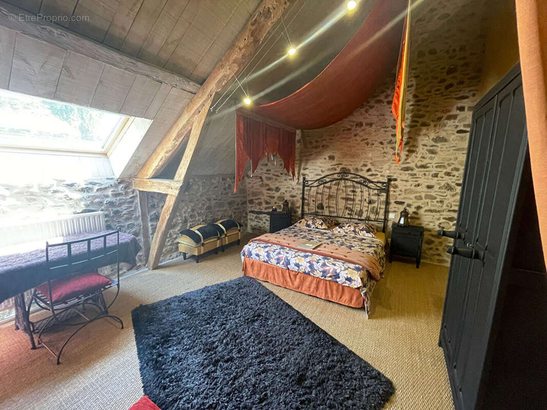 Maison à CHAMBOULIVE