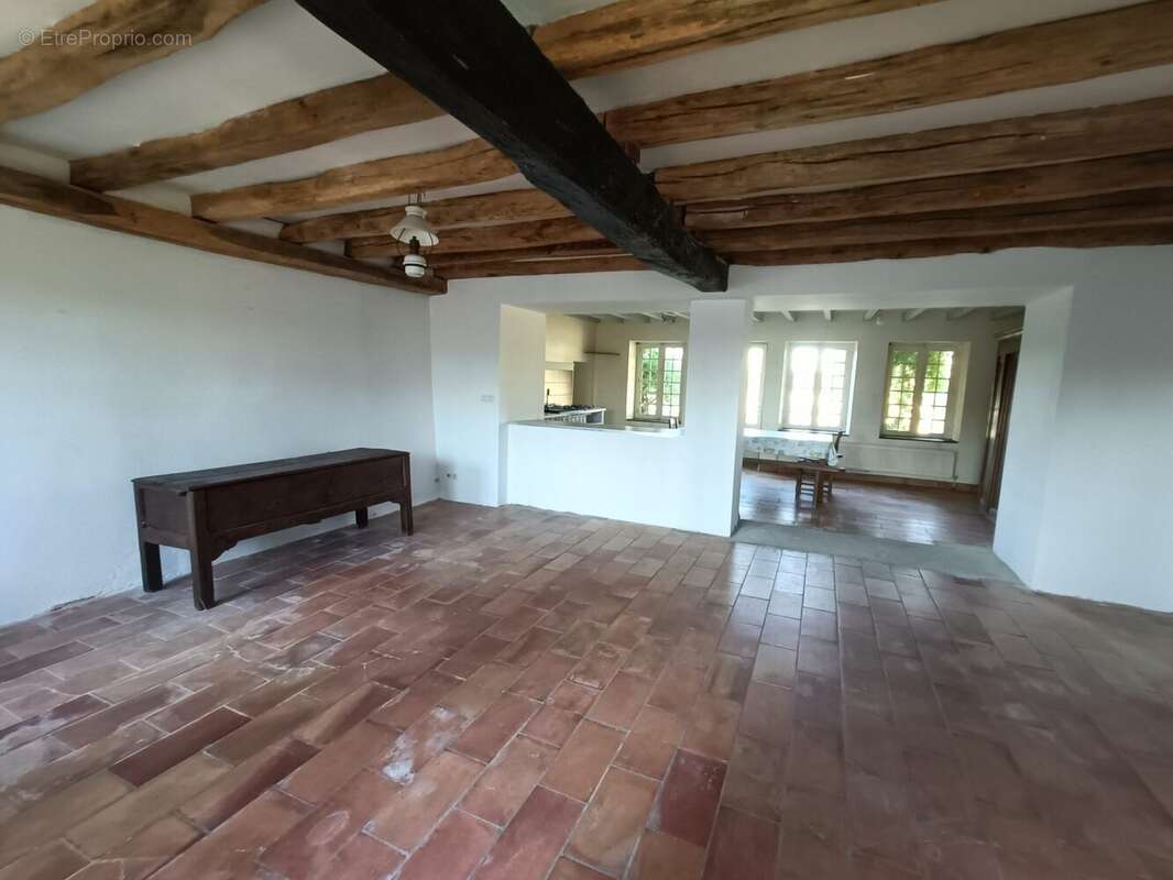 Maison 146 m² à La Puye  - photo 9