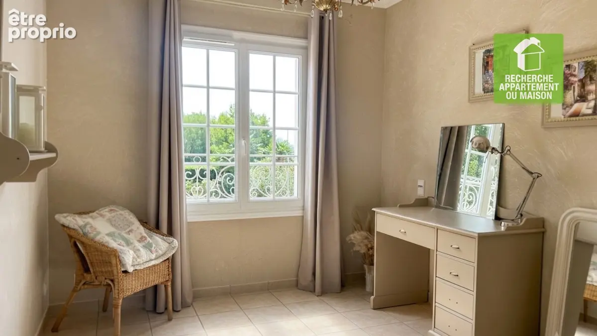 Propriété d'exception à 49 minutes de Lyon  240 m² de raffinement au coeur d'un écrin privé - photo 9