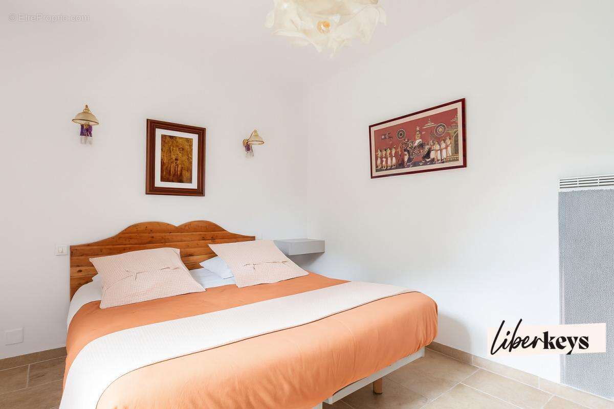 Maison à LA PALUD-SUR-VERDON