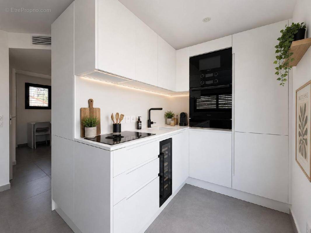 Appartement à VALLAURIS