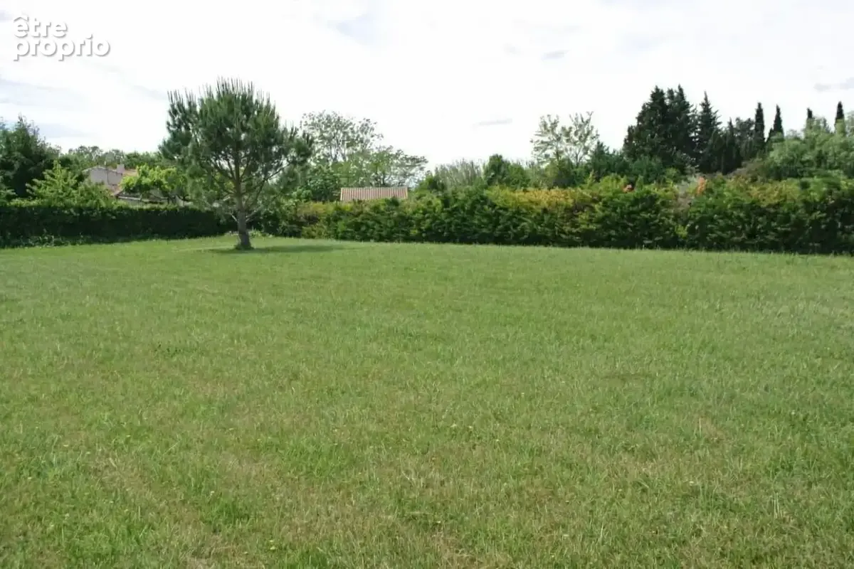 Terrain à MELUN