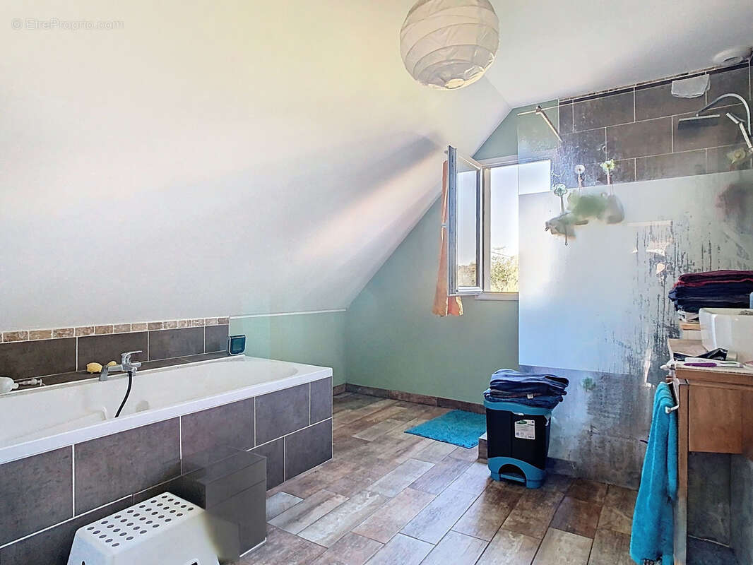 Maison à TILLY-SUR-SEULLES