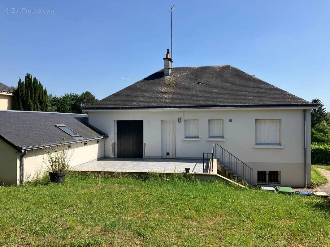 Maison à SAINT-CYR-SUR-LOIRE