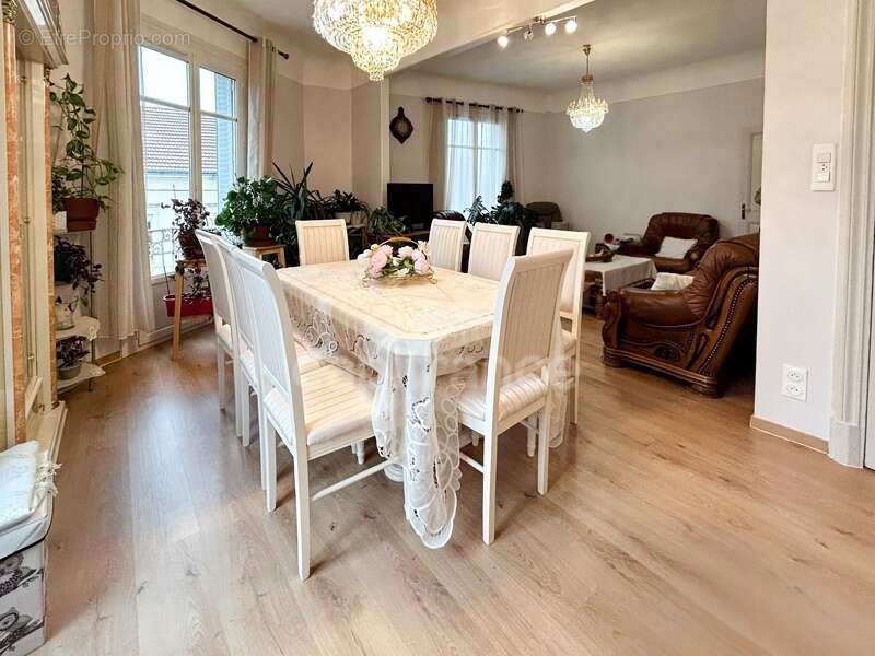 Appartement à MONTCEAU-LES-MINES