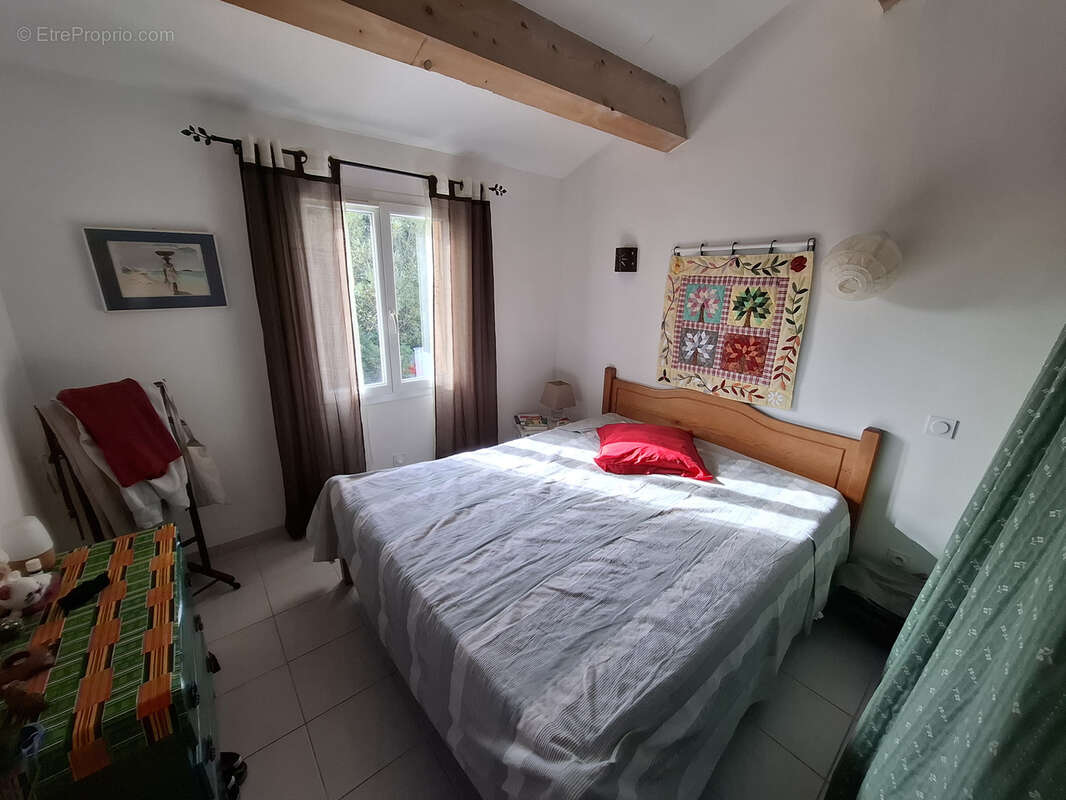 Maison à FONTVIEILLE