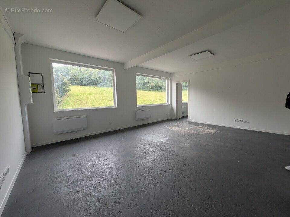 Commerce à DARNETAL