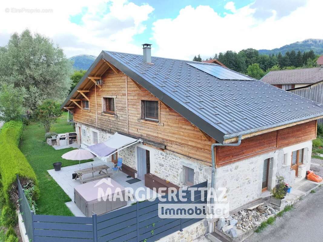 Maison à ONNION