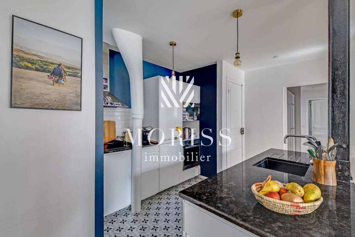 Appartement à PARIS-17E