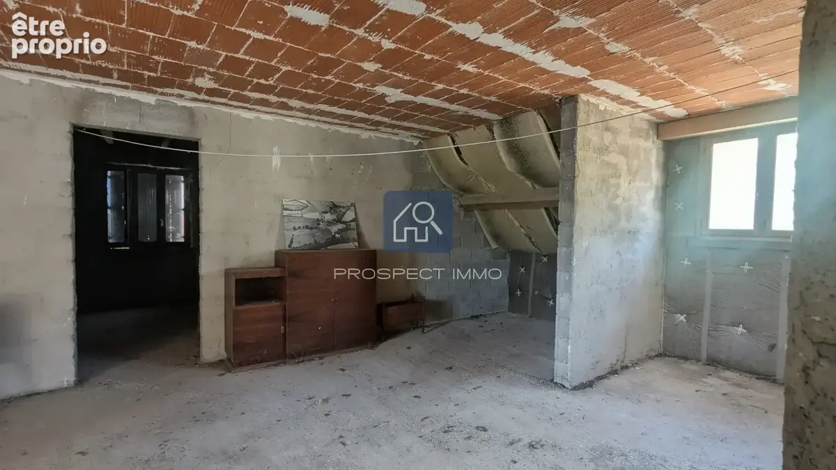 Maison T7 avec terrain et garage - photo 16