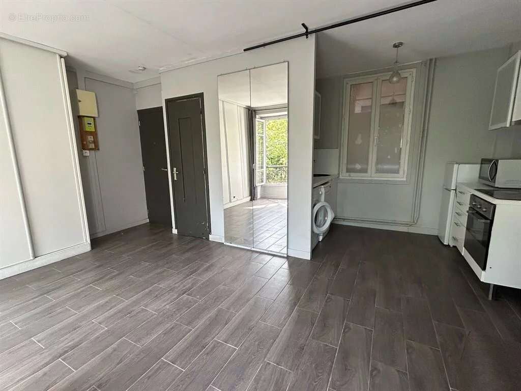 Appartement à PARIS-19E