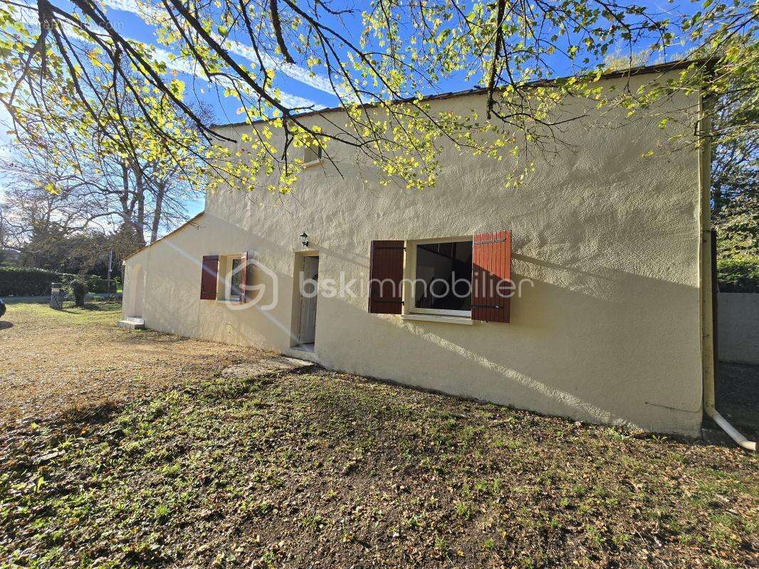 Maison à GAGEAC-ET-ROUILLAC