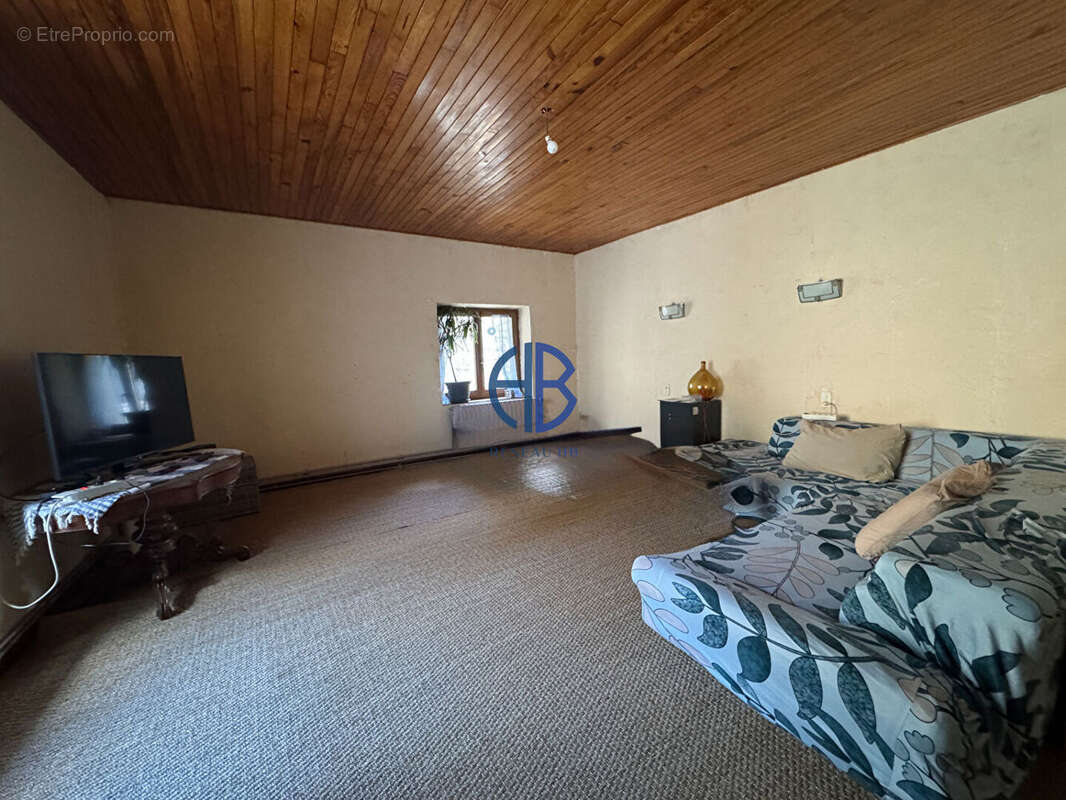 Maison à PONT-D'AIN