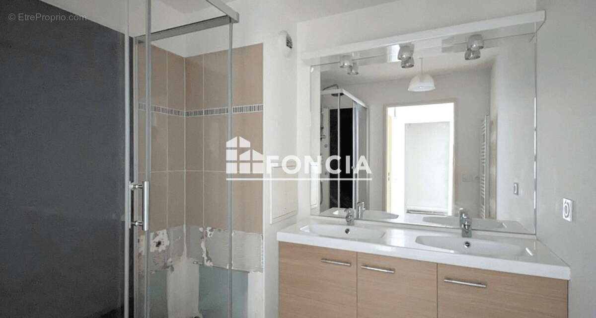 3 pièces lumineux, calme, résidence moderne avec 2 balcons, terrasse, 2 chambres, cuisine totalement aménagée équipée, box-garag - photo 11
