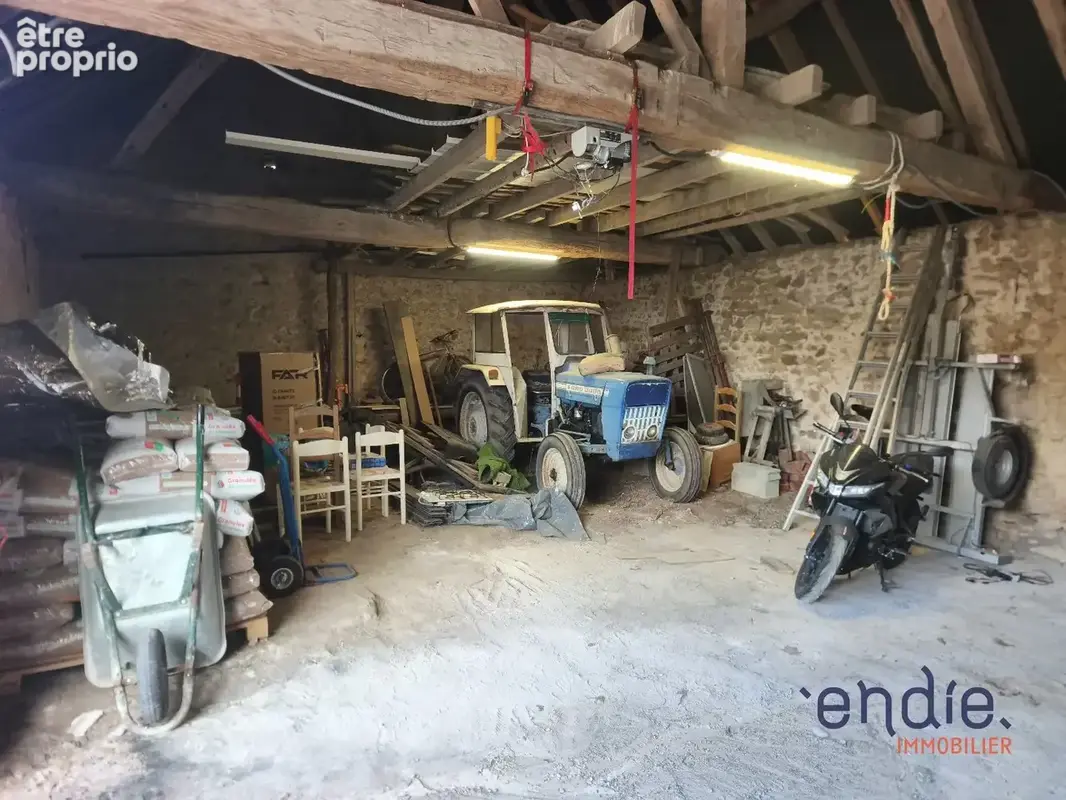 Louroux bourbonnais : maison renovee 5 pieces avec dependances et terrain - photo 14